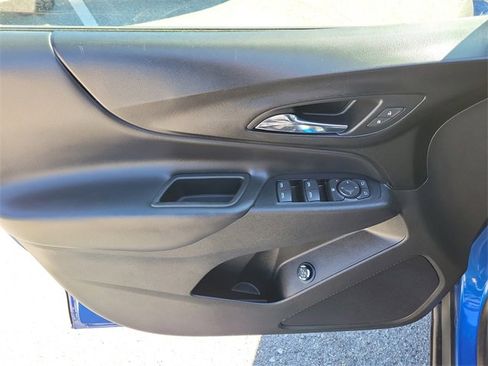 Used 2019 Chevrolet Equinox LT image 18