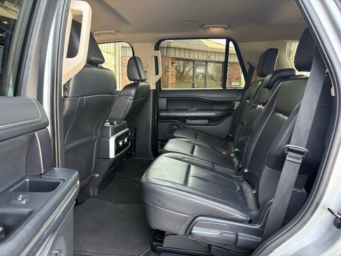 Used 2024 Ford Expedition XLT AWD/4WD image 50
