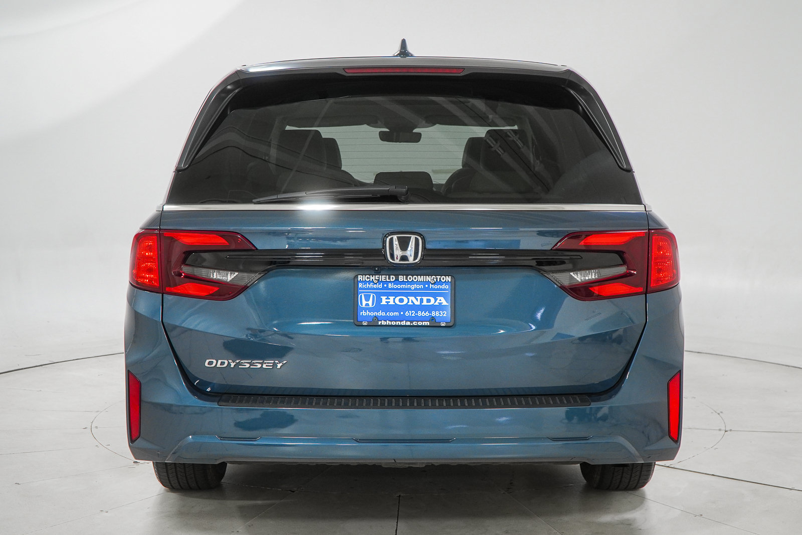 Used 2025 Honda Odyssey EX-L image 8
