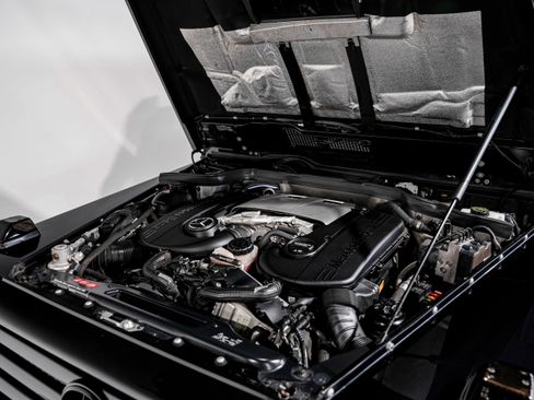 Used 2017 Mercedes-Benz G 550 Squared image 59