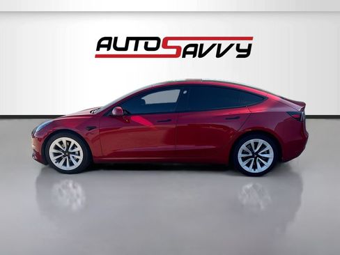 Used 2023 Tesla Model 3 Standard Range RWD image 4
