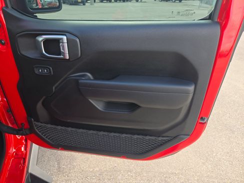 Used 2023 Jeep Wrangler Sport AWD/4WD image 25