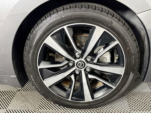Used 2022 Nissan Maxima SV w/ Floor Mat Group FWD image 31