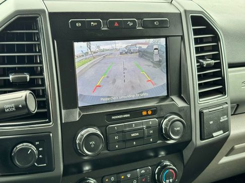 Used 2021 Ford F350 XLT w/ XLT Premium Package AWD/4WD image 21