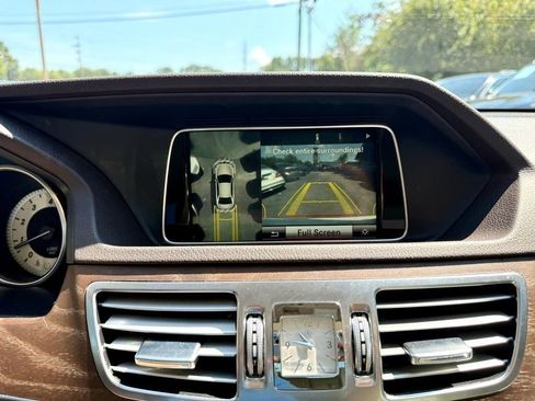 Used 2014 Mercedes-Benz E 350 Sedan w/ Premium 1 Package image 19