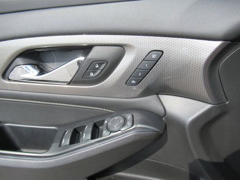Used 2023 Chevrolet Traverse Premier w/ Redline Edition FWD image 23