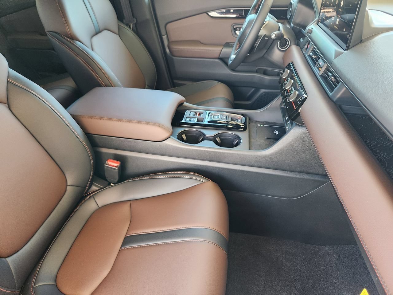 New 2026 Honda Pilot TrailSport image 11