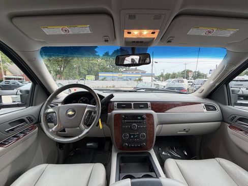 Used 2014 Chevrolet Silverado 3500 LTZ w/ LTZ Plus Package AWD/4WD image 15