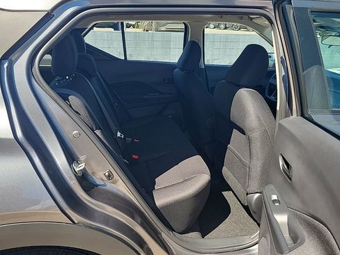 New 2025 Nissan Kicks Play S image 15