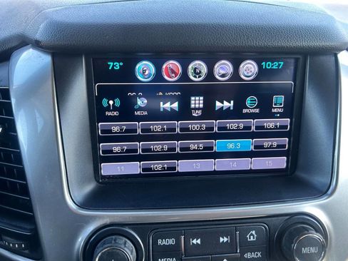 Used 2017 Chevrolet Suburban LT image 23