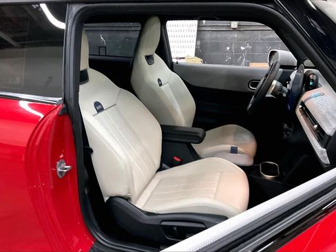 Certified 2025 MINI Cooper S image 10