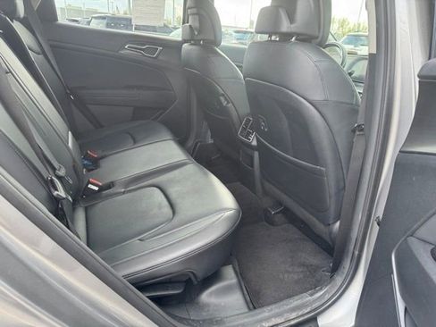 Used 2024 Kia Sportage EX image 14