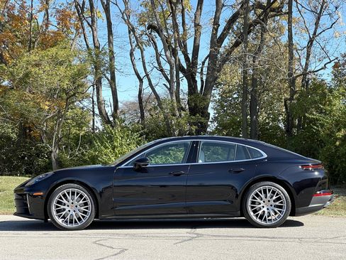 New 2026 Porsche Panamera 4 image 2