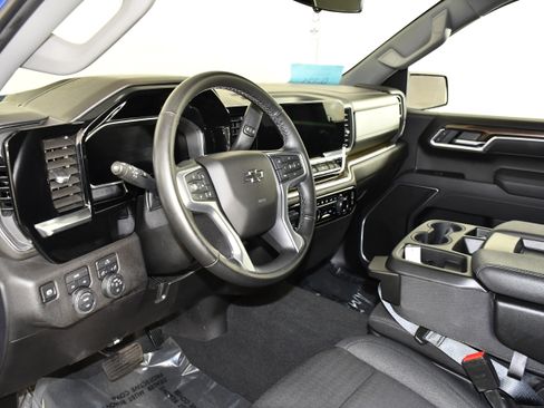 Used 2026 Chevrolet Silverado 1500 RST AWD/4WD image 38