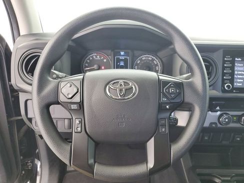 Used 2022 Toyota Tacoma SR RWD image 18
