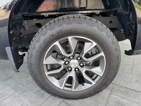 Used 2024 Chevrolet Silverado 1500 LT AWD/4WD image 4