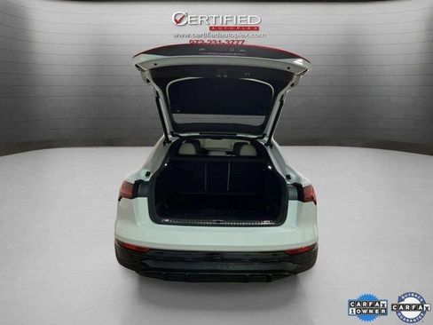 Used 2024 Audi Q8 e-tron Premium image 7