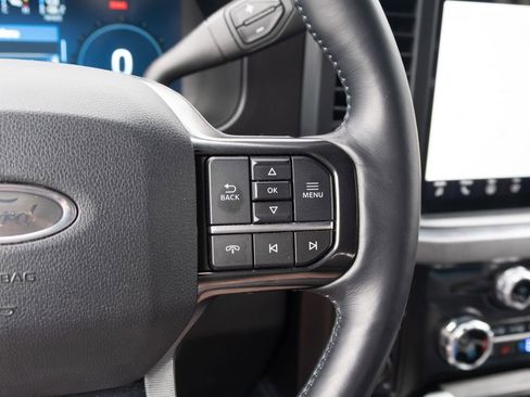 Used 2025 Ford F350 Platinum w/ FX4 Off-Road Package AWD/4WD image 8