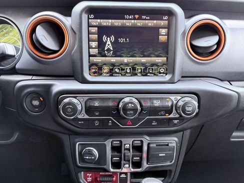 Used 2021 Jeep Gladiator Mojave image 20