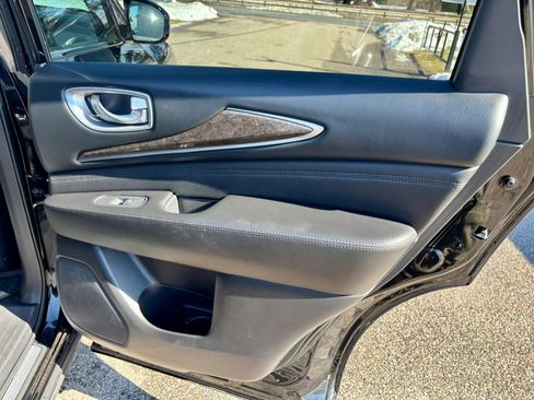 Used 2015 INFINITI QX60 AWD w/ Premium Package image 22