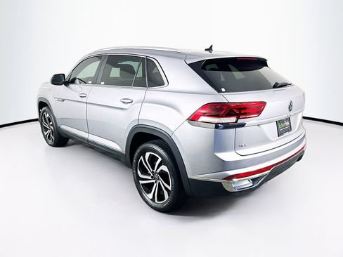 Used 2022 Volkswagen Atlas Cross Sport SEL image 5