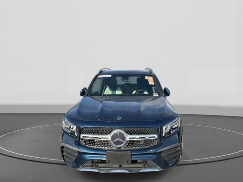 Used 2020 Mercedes-Benz GLB 250 w/ AMG Line image 3