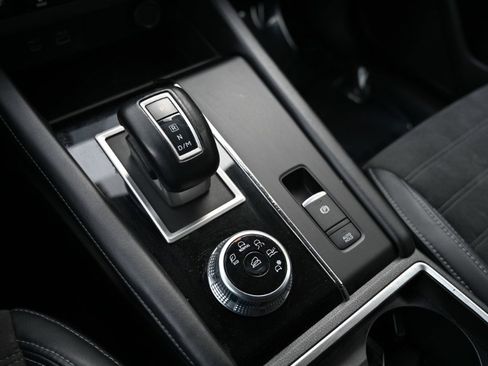 Used 2023 Mitsubishi Outlander SE image 28