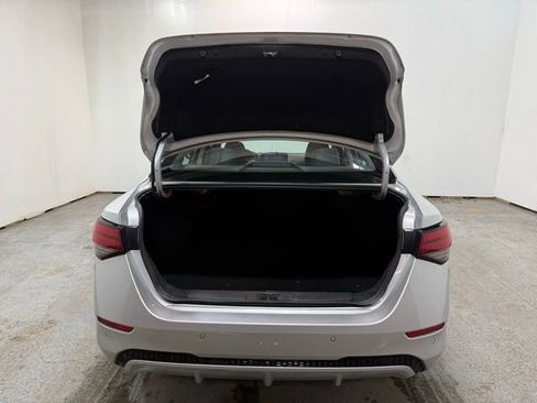 Used 2023 Nissan Sentra SV image 9