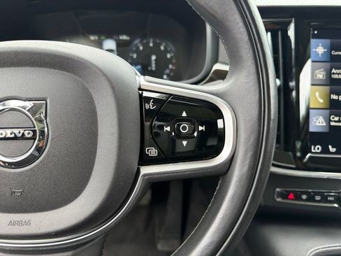 Used 2018 Volvo S90 T5 Momentum w/ Convenience Package AWD/4WD image 17