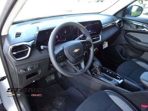 New 2026 Chevrolet TrailBlazer LS image 12