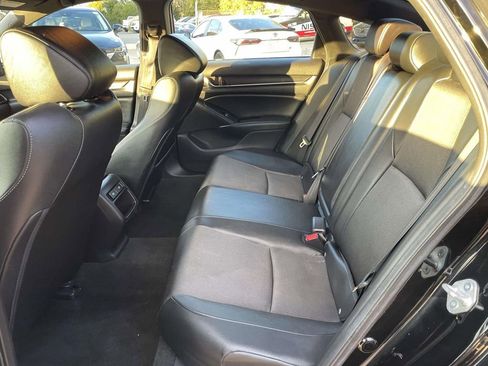 Used 2021 Honda Accord Sport image 12