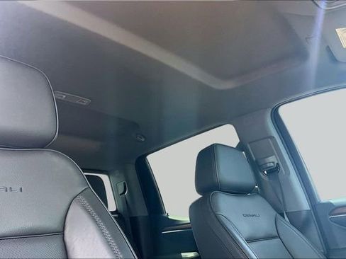 Used 2023 GMC Sierra 1500 Denali AWD/4WD image 17