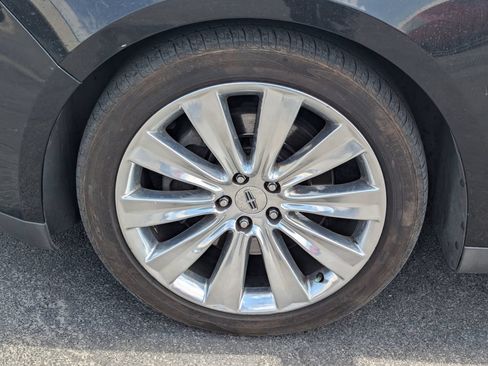 Used 2014 Lincoln MKS AWD w/ Equipment Group 201A image 13