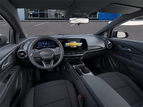 New 2026 Chevrolet Equinox EV LT image 15