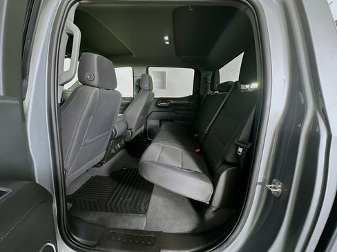 Used 2024 Chevrolet Silverado 1500 LT image 26