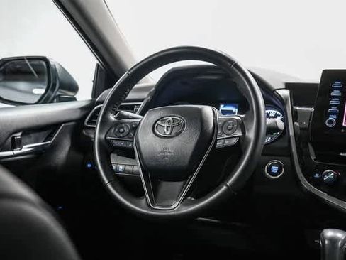 Certified 2023 Toyota Camry SE w/ Convenience Package image 16