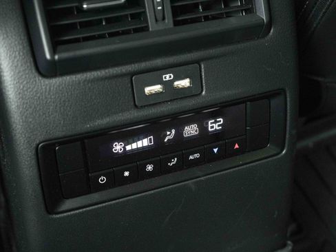 Used 2025 MAZDA CX-90 3.3 Turbo w/ Select Package AWD/4WD image 40