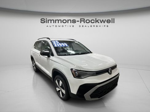 Used 2025 Volkswagen Taos S image 2