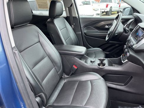 Used 2024 GMC Terrain SLT image 15