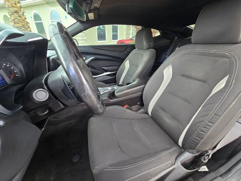 Used 2021 Chevrolet Camaro LT RWD image 10
