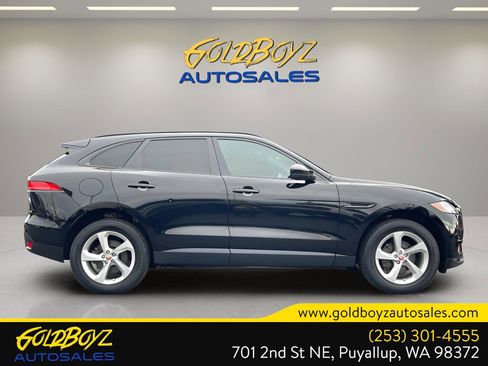 Used 2018 Jaguar F-PACE Premium image 2