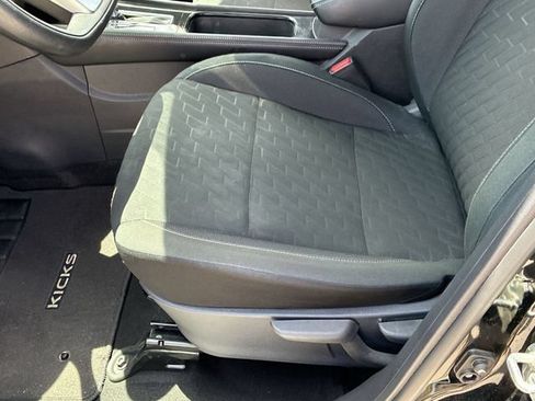 Used 2024 Nissan Kicks SV FWD image 14