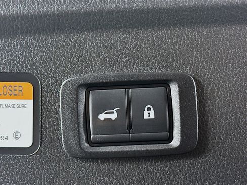 Used 2024 Mitsubishi Eclipse Cross SEL AWD/4WD image 28