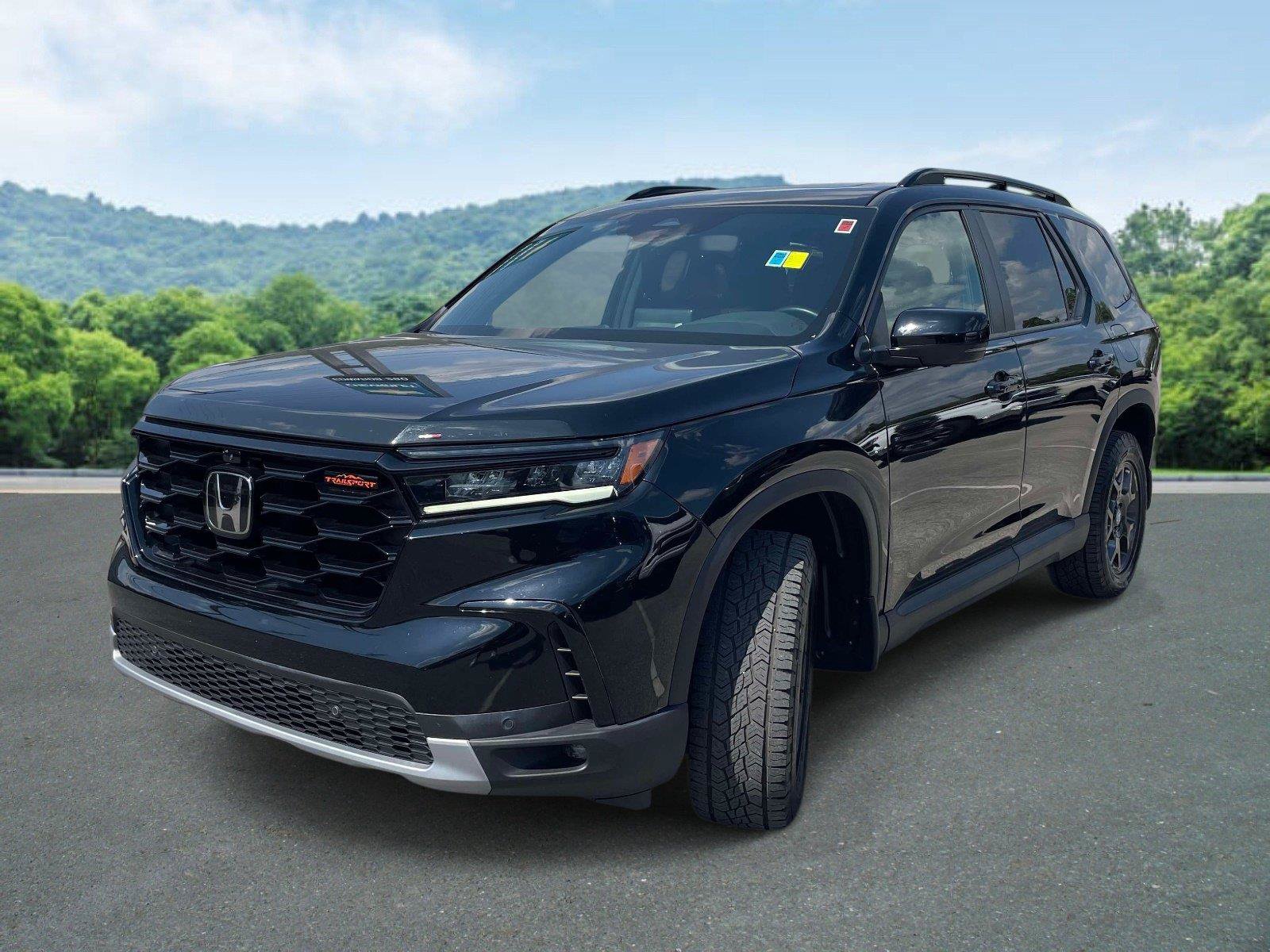 Used 2025 Honda Pilot TrailSport image 24