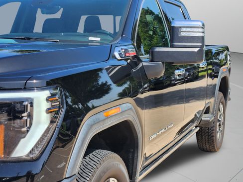 Used 2024 GMC Sierra 2500 Denali w/ Denali Reserve Package AWD/4WD image 32
