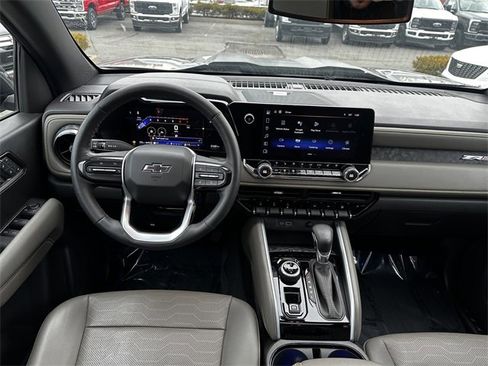 Used 2023 Chevrolet Colorado ZR2 w/ ZR2 Convenience Package III image 13