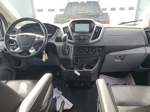 Used 2018 Ford Transit 350 XLT RWD image 7