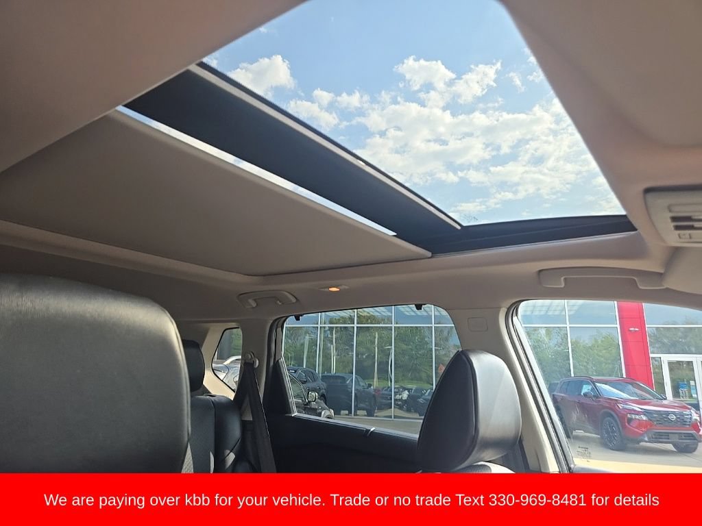 Used 2024 Nissan Rogue SV w/ SV Premium Package AWD/4WD image 24