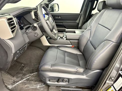 New 2026 Toyota Tundra Platinum AWD/4WD image 18