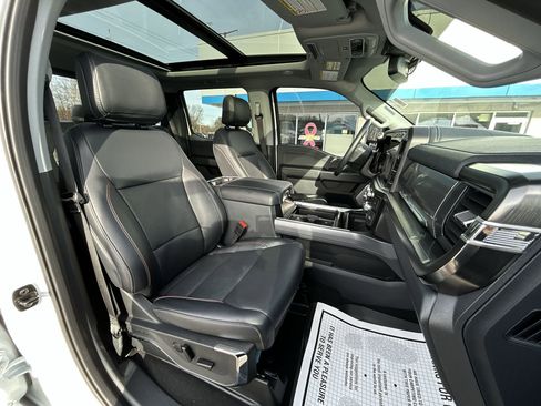 Used 2024 Ford F250 Lariat w/ Lariat Ultimate Package image 23